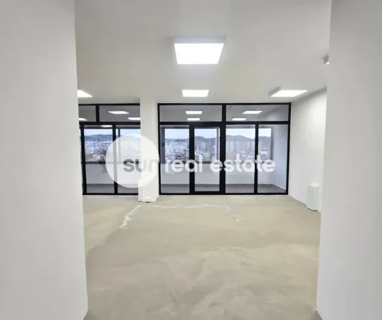 Tirane, shitet ambjent biznesi Kati 9, 202 m² (Mbikalimi I Kamzës)