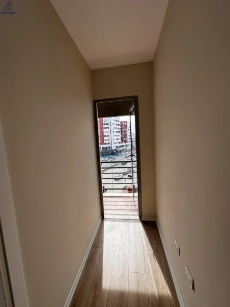 Tirane, shitet apartament 1+1 Kati 4, 43 m² 92.000 € (Astir)