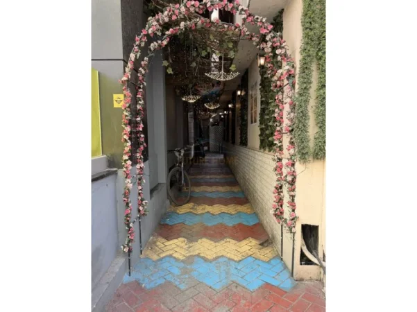 Tirane, shitet apartament 2+1 Kati 5, 81 m² 320.000 € (BLLOKU)