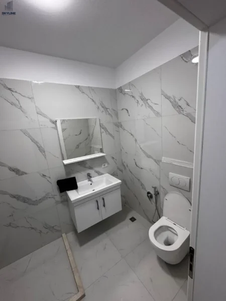 Tirane, shitet apartament 2+1 Kati 4, 73 m² 139.000 € (Astir)