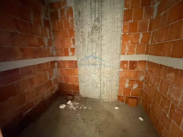 Tirane, shitet apartament 1+1 Kati 6, 67 m² 107.000 € (FUSHA E AVIACIONIT)