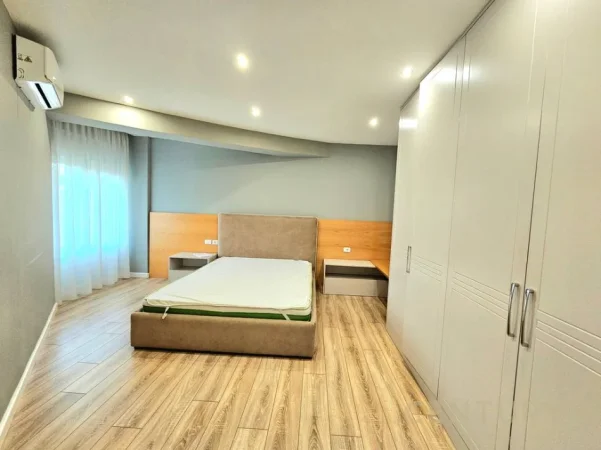 Tirane, shitet apartament 2+1 Kati 4, 87 m² 180.000 € (Kodra e Diellit 2)