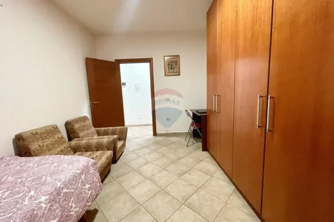 Apartament ne shitje, 2+1 i mobiluar prane Nobis! (300'000 Euro)