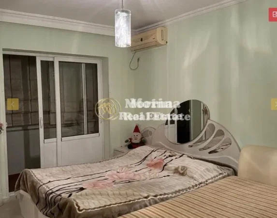 Tirane, jepet me qera apartament 3+1 Kati 3, 100 m² 600 € (Xhamlliku)
