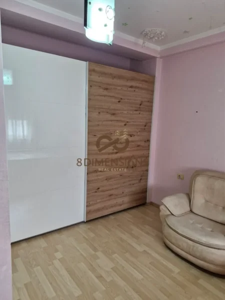 Tirane, jepet me qera 2+1 Kati 5, 106 m² 750 € (rruga e kosovareve)