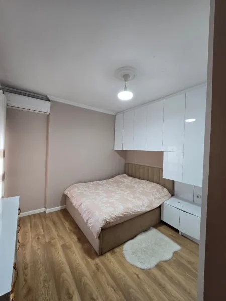 Tirane, jepet me qera apartament 2+1 Kati 5, 106 m² 850 € (DELIJORGJI)