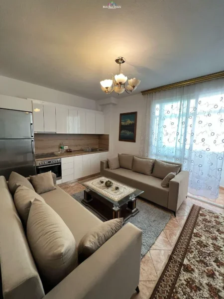 Tirane, jepet me qera apartament 2+1 Kati 2, 70 m² 625 € (don bosko)