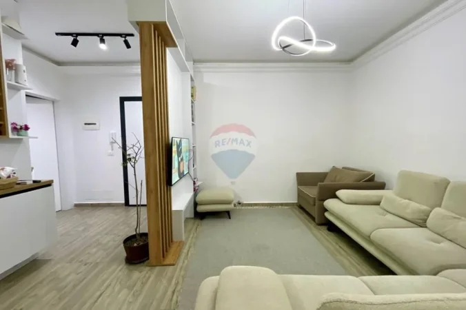 Apartament ne shitje, 1+1 i mobiluar tek "Tirana Golden Park"! (140'000 Euro)