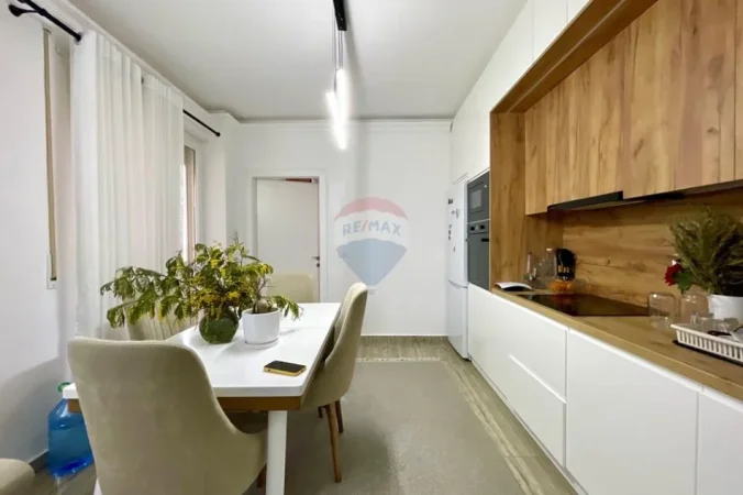 Apartament ne shitje, 1+1 i mobiluar tek "Tirana Golden Park"! (140'000 Euro)