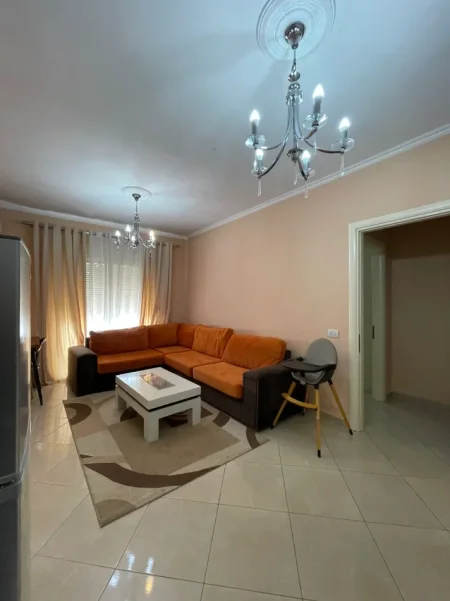 Tirane, jepet me qera apartament 1+1 Kati 4, 70 m² 570 € (ASTIR)