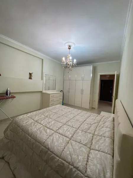 Tirane, jepet me qera apartament 1+1 Kati 4, 70 m² 570 € (ASTIR)