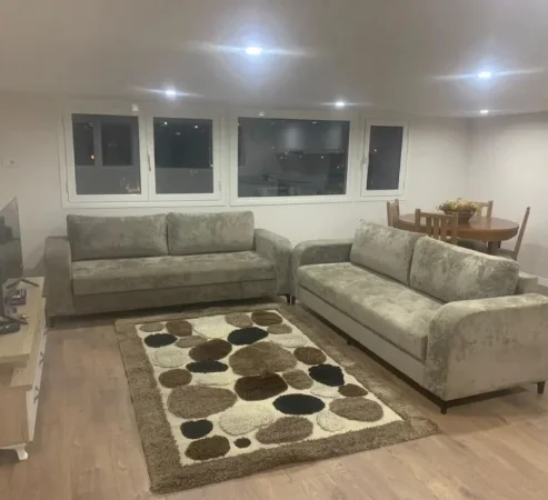 Tirane, jepet me qera shtepi 1+1 Kati 5, 73 m² 450 € (Rruga Siri Kodra)