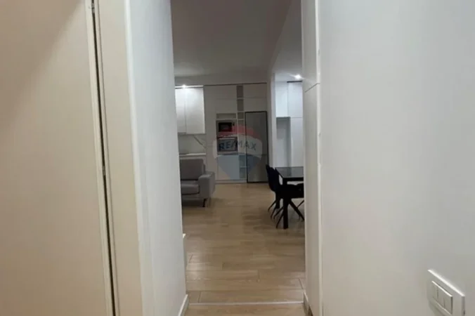 Tirane, jepet me qera apartament 2+1+Ballkon Kati 5, 118 m² 1.240 € (Kompleksi Delijorgji)