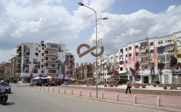 Tirane, shitet Vile 3 Katshe Kati 0, 600 m² 1.380.000 € (xhamllik)