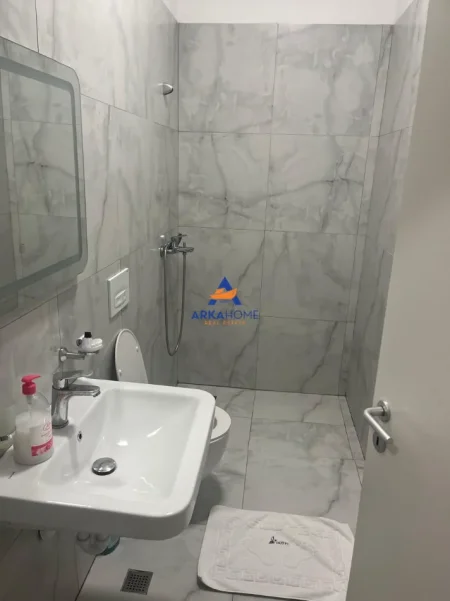 Tirane, shitet apartament 2+1+Ballkon Kati 3, 94 m² 253.000 € 