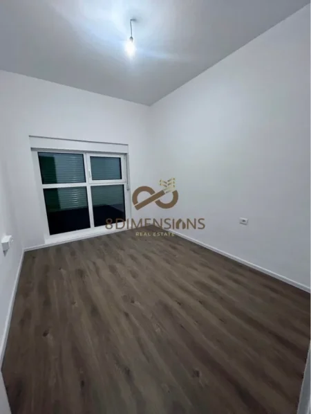 Tirane, jepet me qera apartament 1+1 Kati 8, 60 m² 350 € (ali demi)