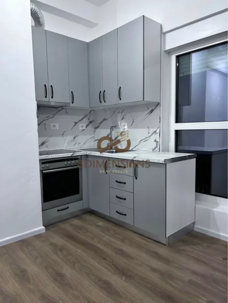 Tirane, jepet me qera apartament 1+1 Kati 8, 60 m² 350 € (ali demi)