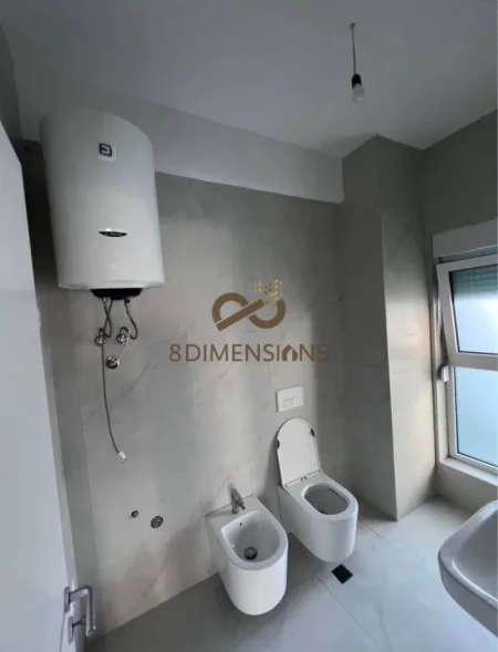 Tirane, jepet me qera apartament 1+1 Kati 8, 60 m² 350 € (ali demi)