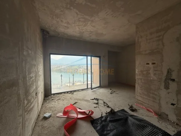 Tirane, shitet Vile+Verande+Pishine , 450 m² 475.000 € (FARKE , Swan Residence)