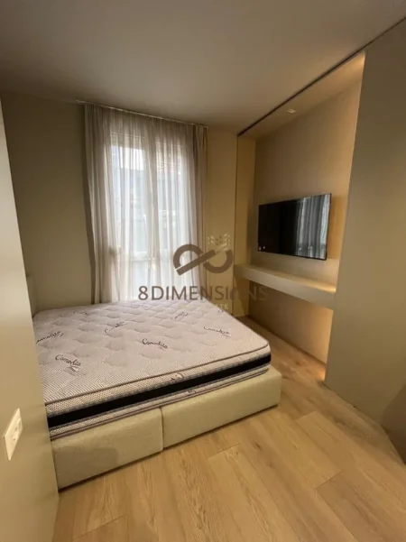 Tirane, shitet apartament 1+1 , 95 m² 289.000 € (ish stacioni i trenit)
