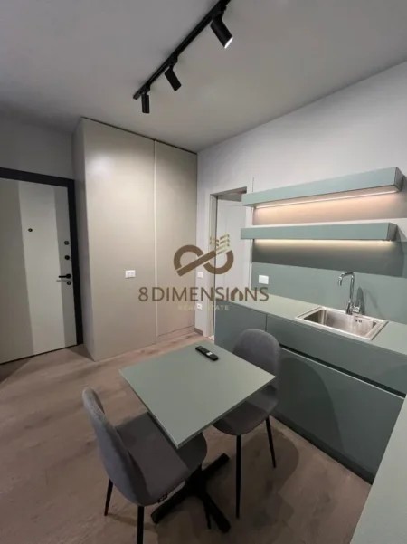 Tirane, shitet apartament 1+1 , 95 m² 289.000 € (ish stacioni i trenit)