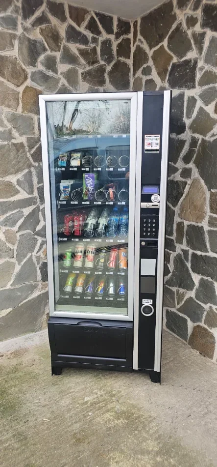 Durres, oferte SHITEN VENDING MACHINE SNACK &amp; EXPRES Vendndodhja: Durrës Plazh Kontakt: +355 69 238 7400
