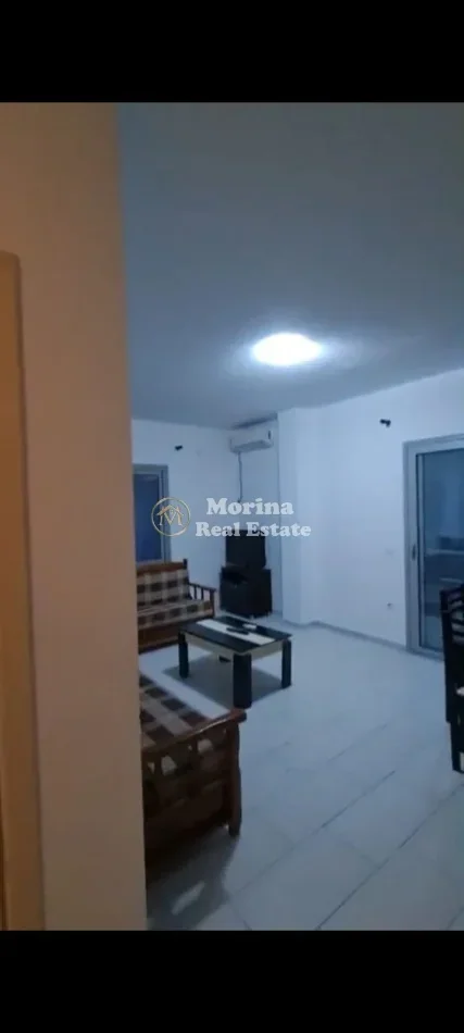Tirane, jepet me qera apartament 1+1 Kati 3, 65 m² 350 € (Qytet Studenti)