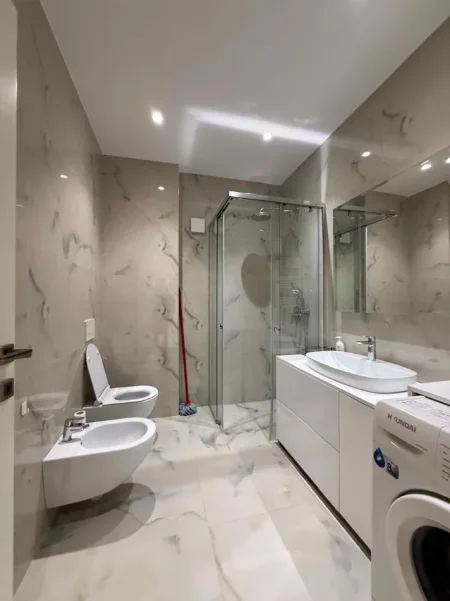 Tirane, shitet apartament 2+1 , 91 m² 340.000 € 