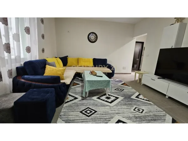 Tirane, jap me qera apartament 2 Katshe Kati 2, 350 m² 2.200 € (Rruga Njazi Meka)