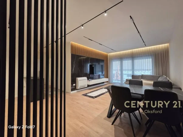 Tirane, jepet me qera apartament 2+1 Kati 8, 116 m² 1.600 € (kompleksi Delijorgji)