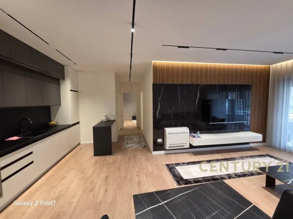 Tirane, jepet me qera apartament 2+1 Kati 8, 116 m² 1.600 € (kompleksi Delijorgji)