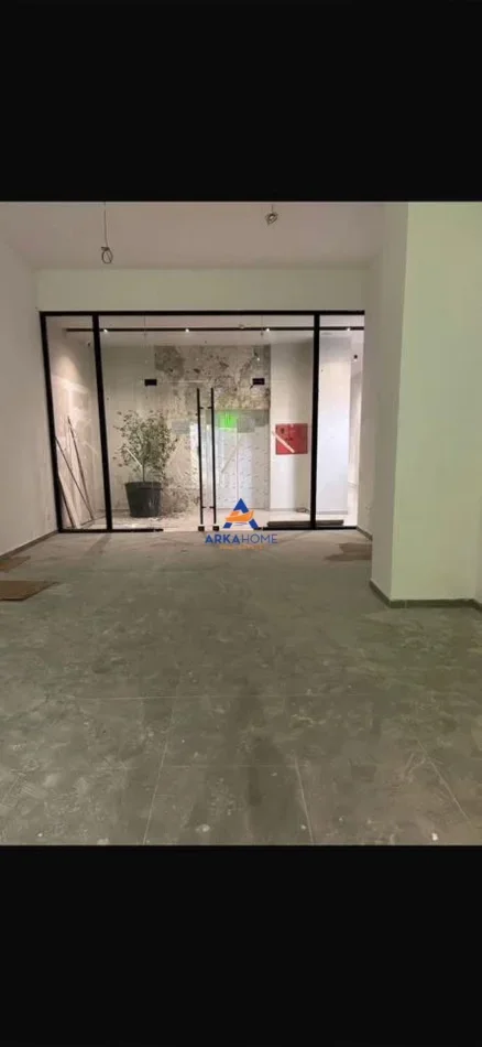 Tirane, shitet ambjent biznesi Kati 0, 62 m² 270.000 € 