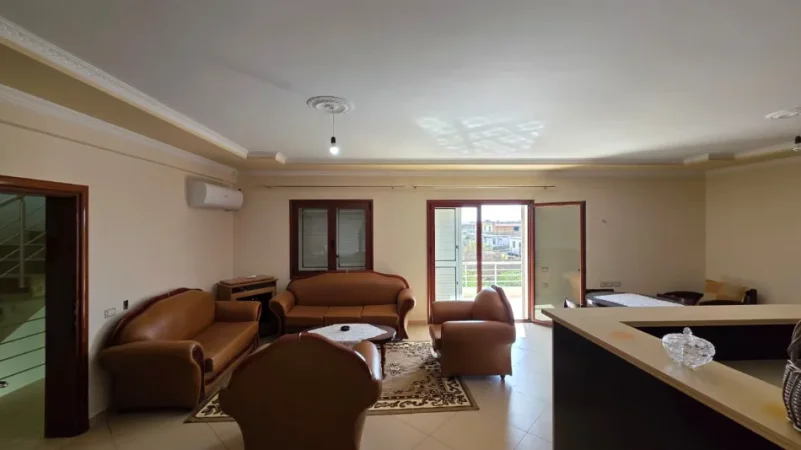 Vlore, jepet me qera apartament 2+1 Kati 2, 120 m² 350 € (Rruga Dervish Hekali, Vlorë)