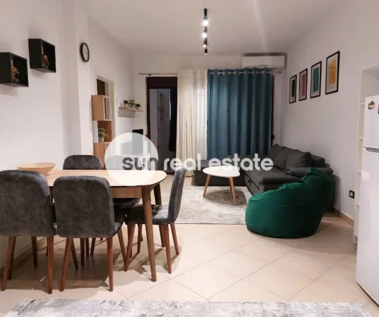 Shkoder, jepet me qera apartament 3+1+Ballkon Kati 3, 96 m² (PARRUCE, SHKODER)