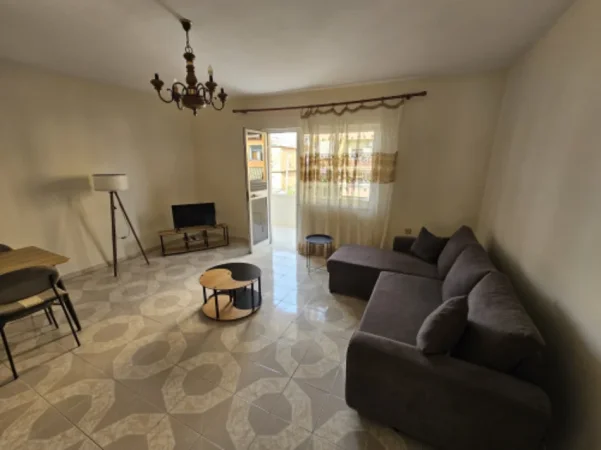 Tirane, jepet me qera apartament 2+1 Kati 3, 90 m² 500 € (Rruga Bardhyl)