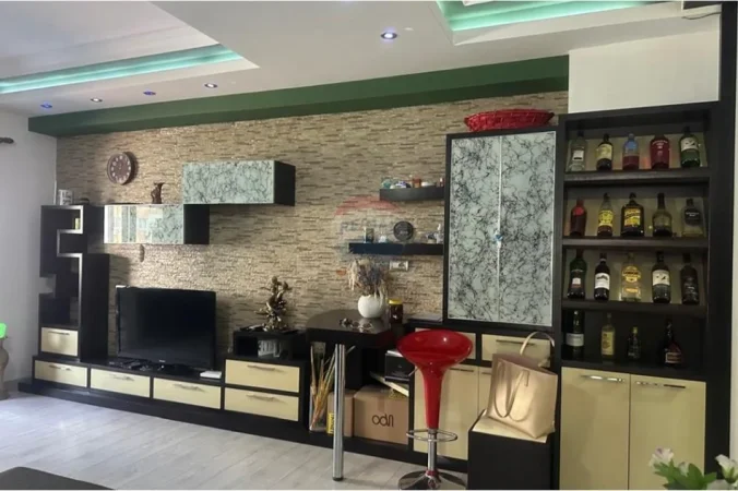 Tirane, shitet apartament 2+1+Ballkon , 110 m² 186.000 € (Jordan Misja, prane Hipotekes)