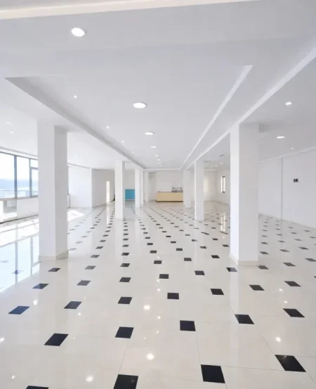 Tirane, jepet me qera ambjent biznesi Kati 0, 934 m² 11.200 € (Sauk)