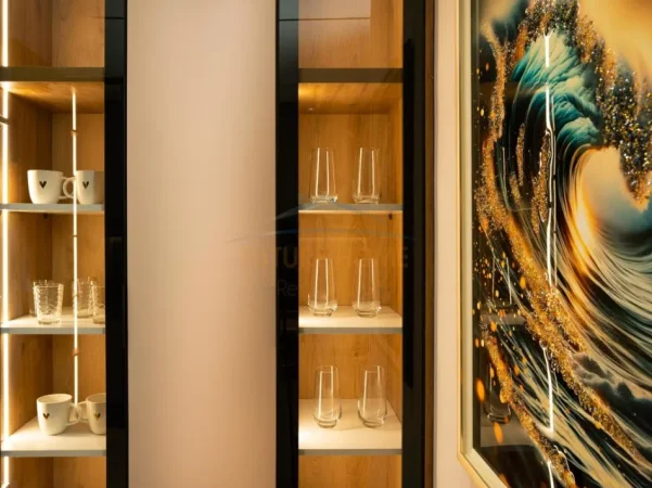 Tirane, shes apartament 2+1+Ballkon Kati 2, 104 m² 210.000 € (Unaza e Re)