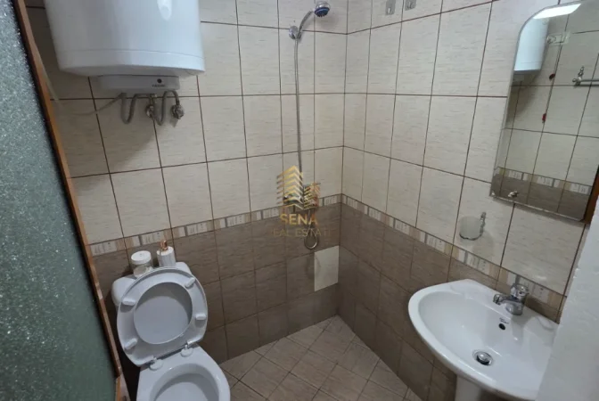Tirane, jepet me qera apartament 1+1 Kati 11, 70 m² 400 € (Don Bosko)
