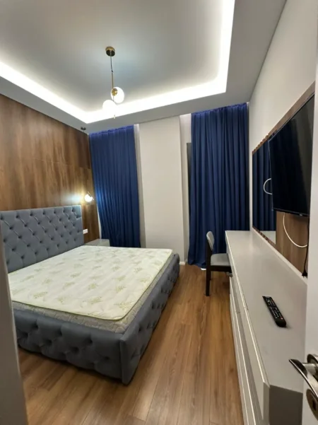 Tirane, jepet me qera apartament 1+1 , 66 m² 850 € (Rruga e Kavajes)