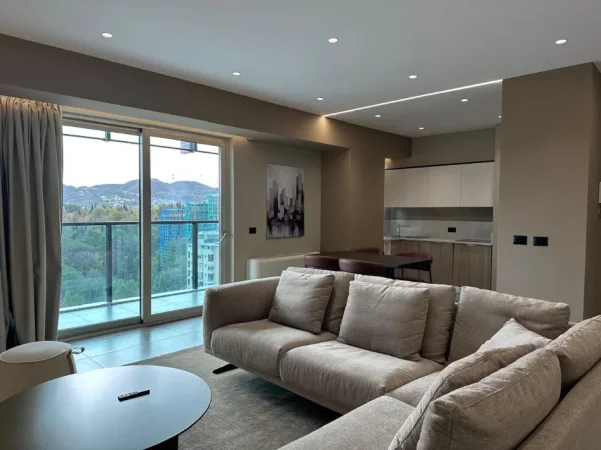 Tirane, jepet me qera apartament 2+1+Ballkon Kati 14, 120 m² 2.300 € (Ambasador 3)