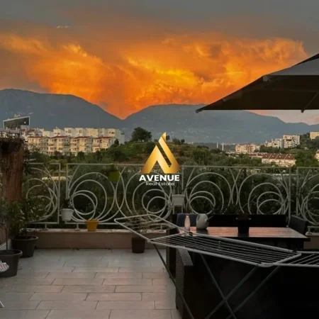 Tirane, shitet apartament+verande | Penthouse 3+1+Ballkon , 241 m² 335.000 € (rruga e zallit)