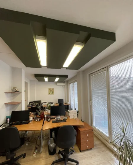 Tirane, jepet me qera zyre Kati 3, 120 m² 1.600 € (QENDER)