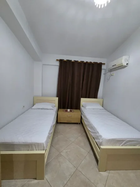 Tirane, jepet me qera apartament 1+1 Kati 5, 61 m² 400 € (Fresku)