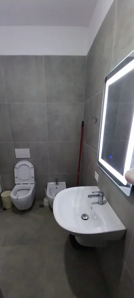 Tirane, jepet me qera tek Univers City, Apartament 1+1+Ballkon+Post Parkimi, Kati 6, 52 m², 40000 LEK