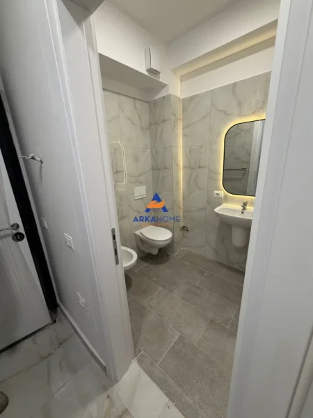Tirane, jepet me qera garsonier 1+1 Kati 2, 40 m² 420 € 