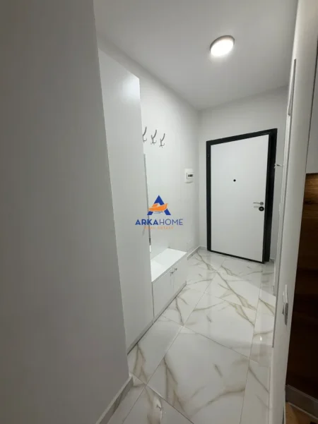 Tirane, jepet me qera garsonier 1+1 Kati 2, 40 m² 420 € 