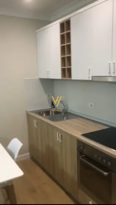 Tirane, jepet me qera apartament 1+1+Ballkon Kati 4, 65 m² 620 € (DON BOSKO)