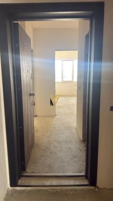 Tirane, shitet apartament 2+1+Ballkon Kati 3, 104 m² 120.000 € (UNIVERS CITY)