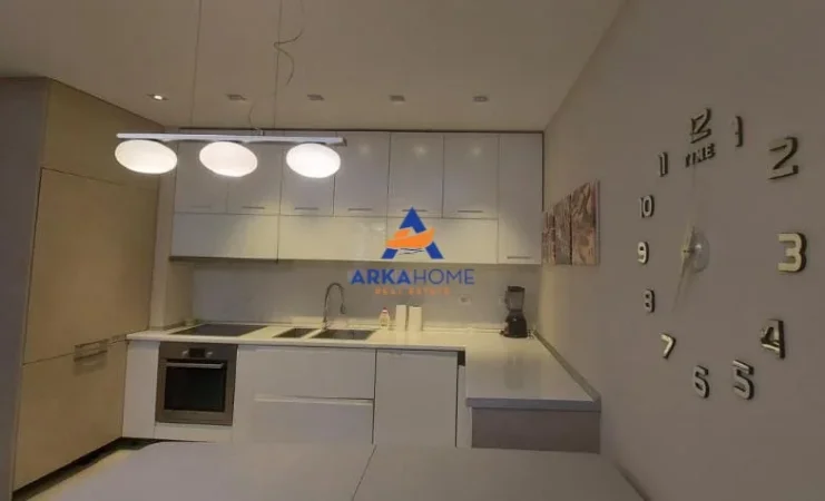 Tirane, jepet me qera apartament 1+1+Ballkon Kati 4, 79 m² 79 € 